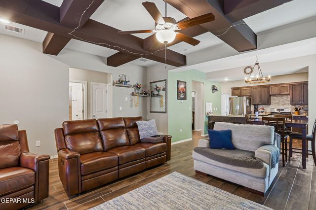 204 Dora Baltea Place, Horizon City, TX 79928