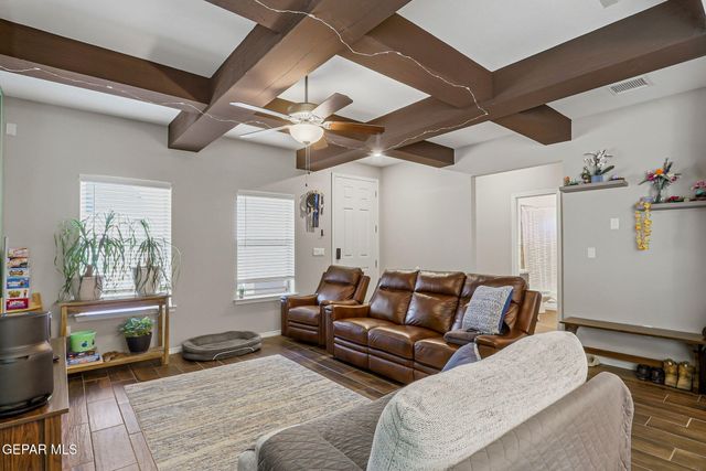 204 Dora Baltea Place, Horizon City, TX 79928