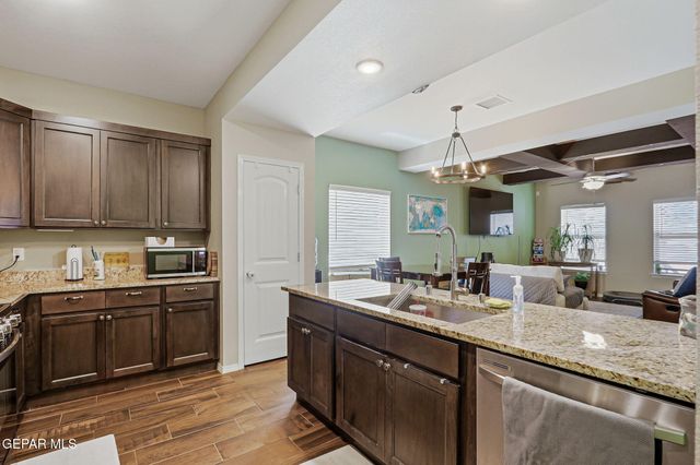 204 Dora Baltea Place, Horizon City, TX 79928