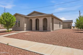 204 Dora Baltea Place, Horizon City, TX 79928