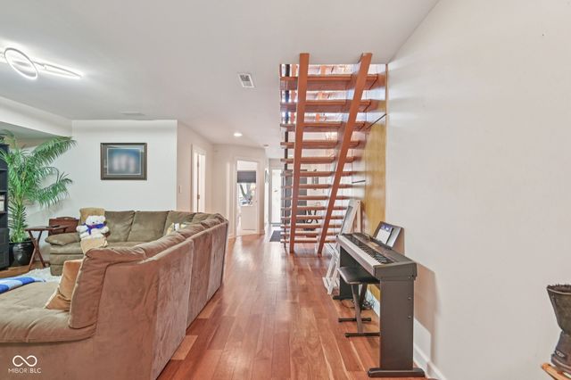 657 E Merrill Street, Indianapolis, IN 46203