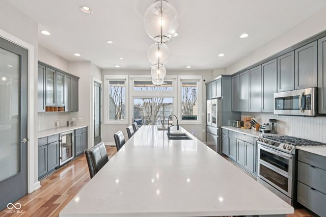 657 E Merrill Street, Indianapolis, IN 46203