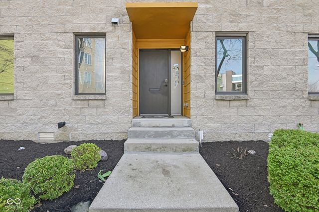 657 E Merrill Street, Indianapolis, IN 46203