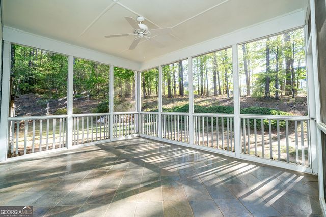 850 Highcrest Drive, Acworth, GA 30101