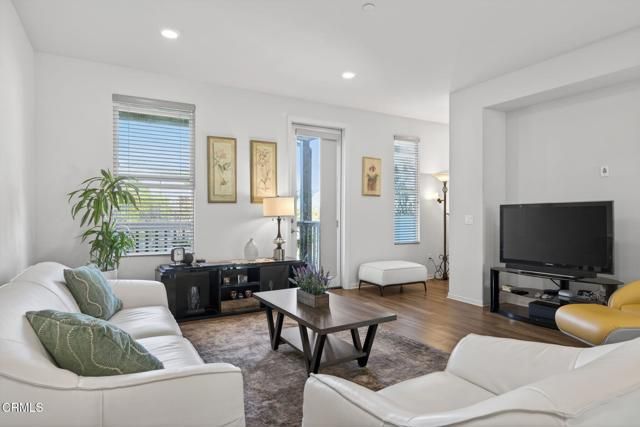 374 Serra Street, Camarillo, CA 93010