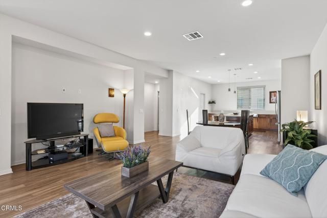 374 Serra Street, Camarillo, CA 93010