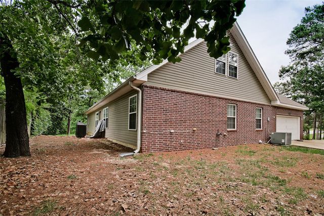 2 Brighstone Lane, Bella Vista, AR 72715