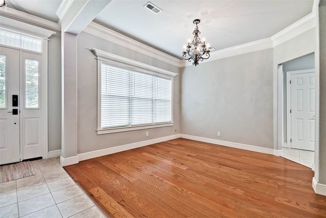 2 Brighstone Lane, Bella Vista, AR 72715
