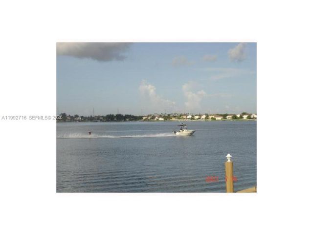 15071 SW 136 PL, Miami, FL 33186