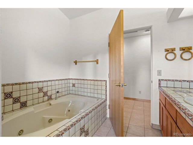 12868 Cottonwood Rd, Littleton, CO 80127