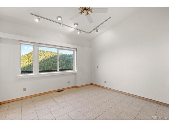 12868 Cottonwood Rd, Littleton, CO 80127