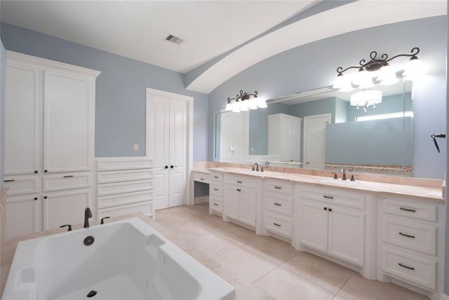 32726 Tall Oaks Way, Magnolia, TX 77354