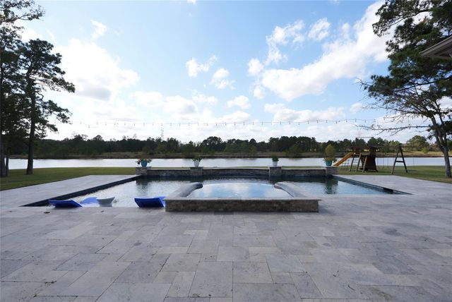 32726 Tall Oaks Way, Magnolia, TX 77354