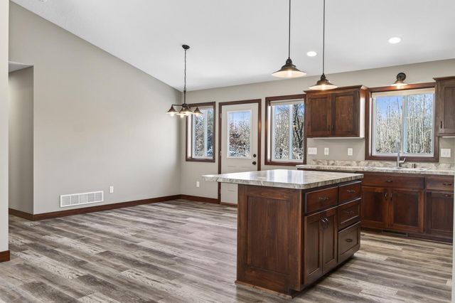 25882 101st Street NW, Zimmerman, MN 55398