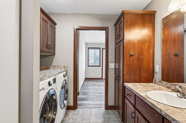 25882 101st Street NW, Zimmerman, MN 55398