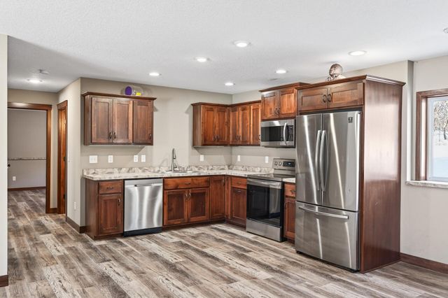 25882 101st Street NW, Zimmerman, MN 55398