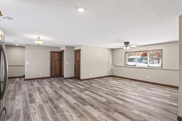 25882 101st Street NW, Zimmerman, MN 55398