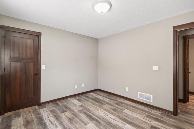 25882 101st Street NW, Zimmerman, MN 55398