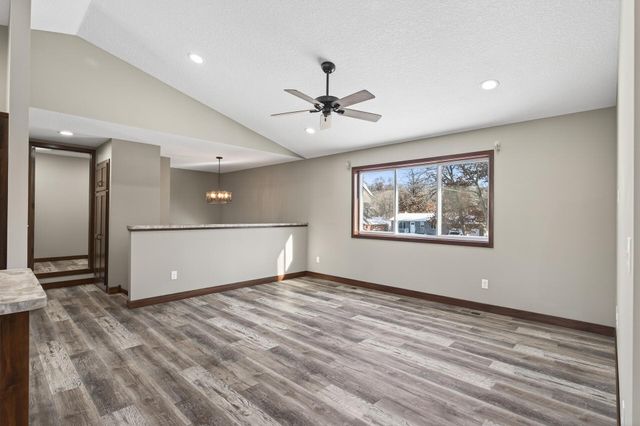 25882 101st Street NW, Zimmerman, MN 55398