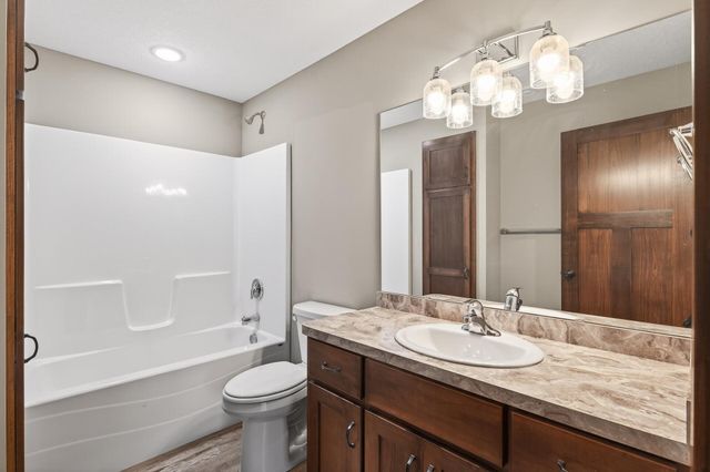 25882 101st Street NW, Zimmerman, MN 55398