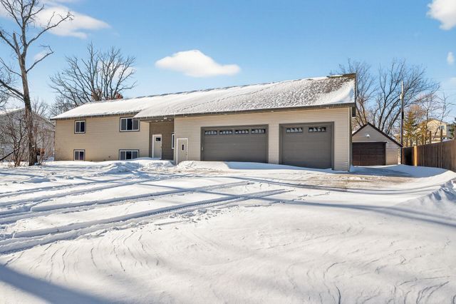 25882 101st Street NW, Zimmerman, MN 55398