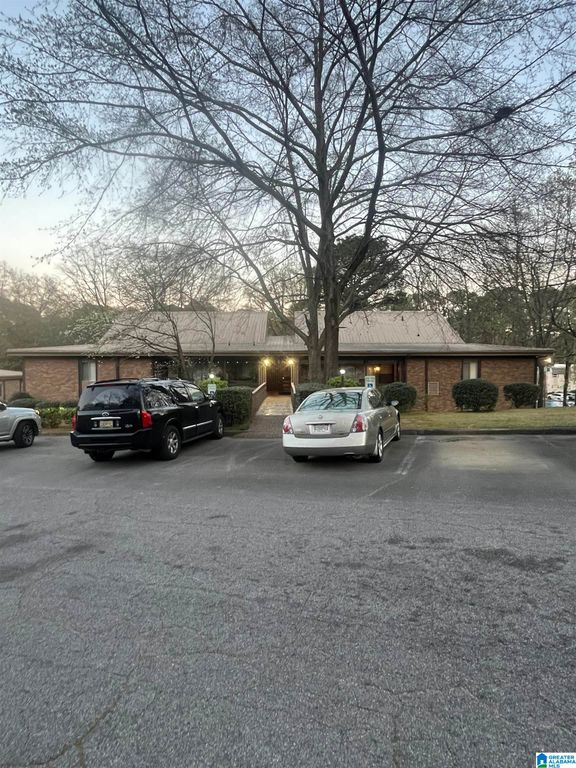 3101 LORNA ROAD, Hoover, AL 35216