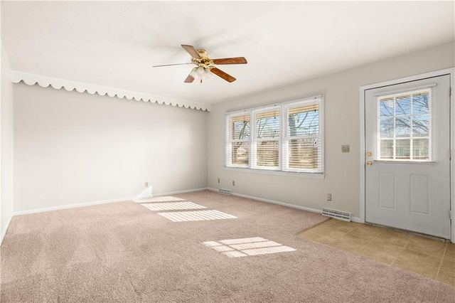 303 SW 5th Street, Blue Springs, MO 64014