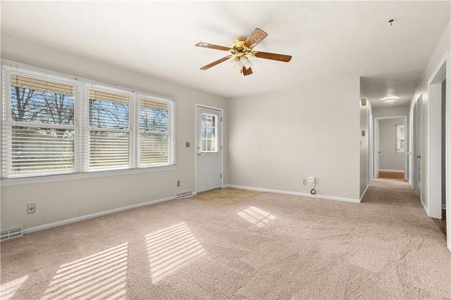 303 SW 5th Street, Blue Springs, MO 64014