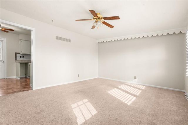 303 SW 5th Street, Blue Springs, MO 64014