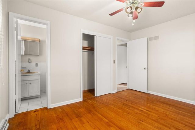 303 SW 5th Street, Blue Springs, MO 64014