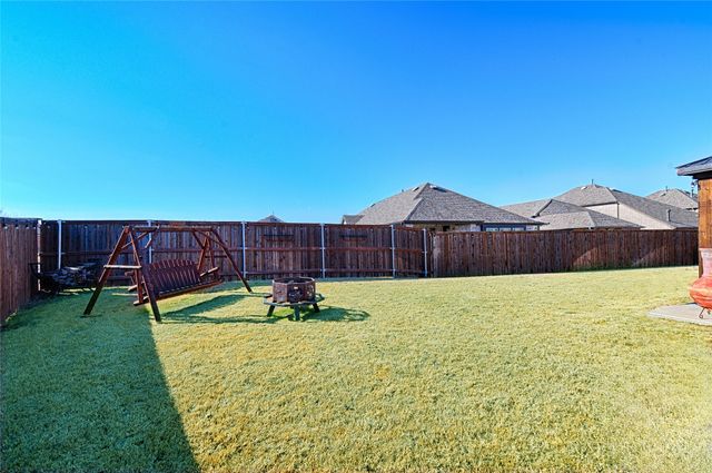 3501 Hunter Street, Aubrey, TX 76227