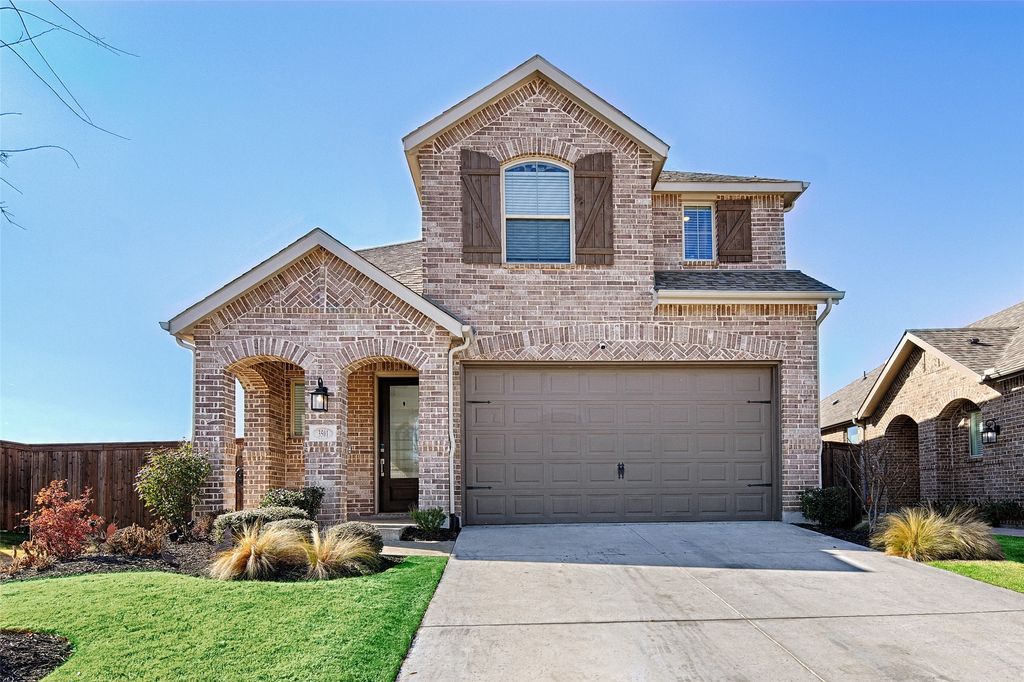 3501 Hunter Street, Aubrey, TX 76227