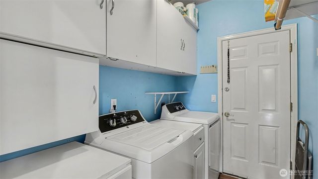 18637 172nd Place SE, Renton, WA 98058
