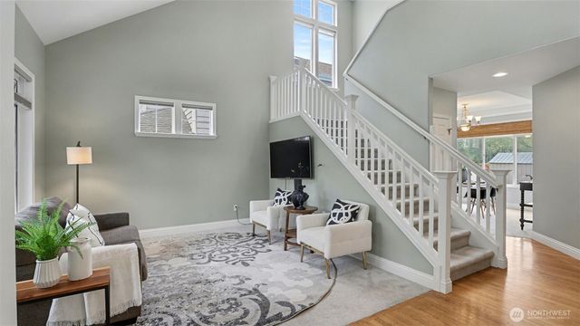 18637 172nd Place SE, Renton, WA 98058