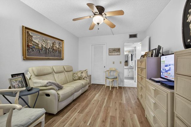 330 Wellington G, West Palm Beach, FL 33417