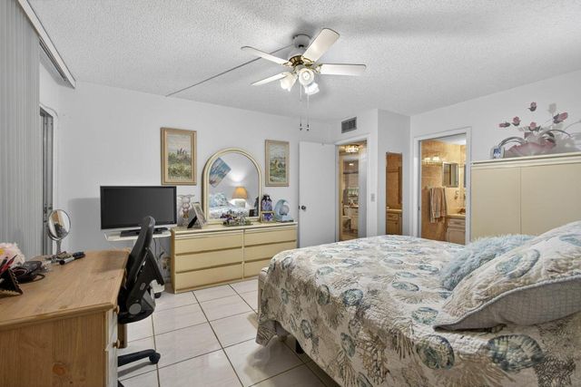 330 Wellington G, West Palm Beach, FL 33417