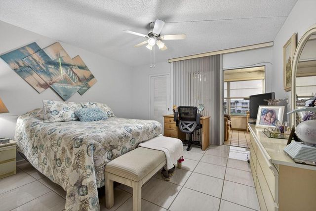 330 Wellington G, West Palm Beach, FL 33417