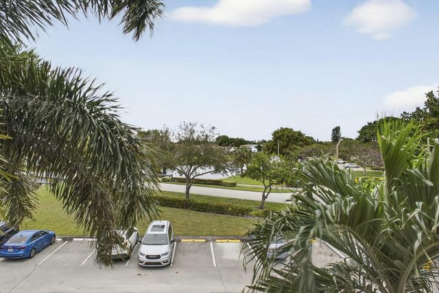 330 Wellington G, West Palm Beach, FL 33417