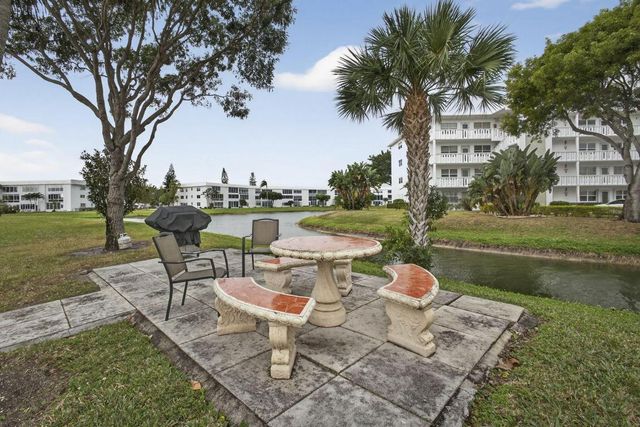 330 Wellington G, West Palm Beach, FL 33417