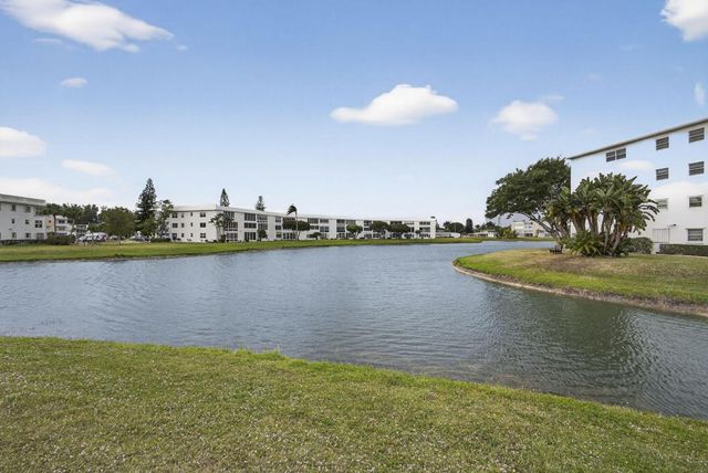 330 Wellington G, West Palm Beach, FL 33417