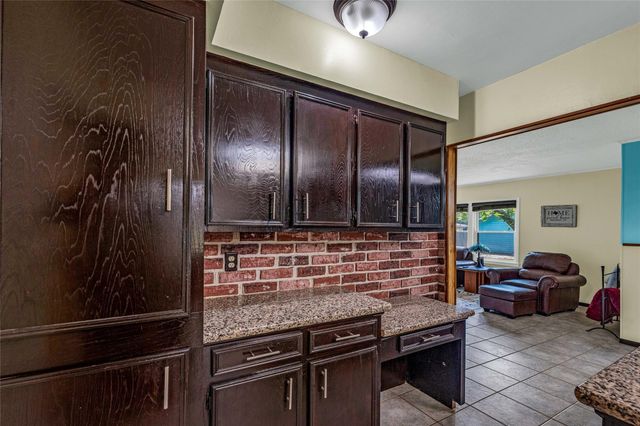 115 Whiting Street, Galveston, TX 77550