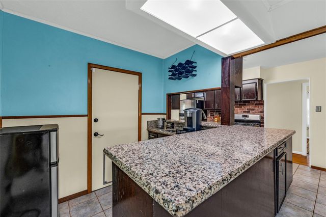 115 Whiting Street, Galveston, TX 77550