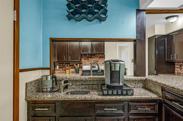 115 Whiting Street, Galveston, TX 77550