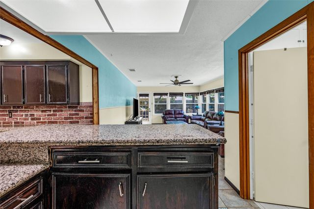 115 Whiting Street, Galveston, TX 77550