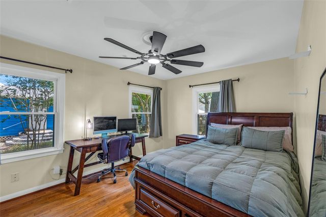 115 Whiting Street, Galveston, TX 77550