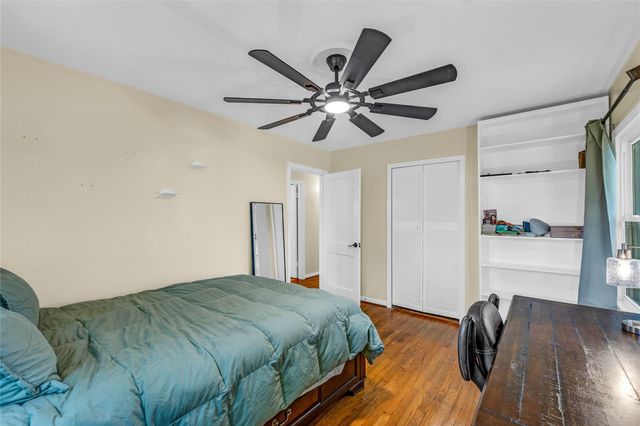 115 Whiting Street, Galveston, TX 77550