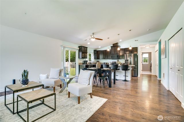 17403 79th Avenue E, Puyallup, WA 98375
