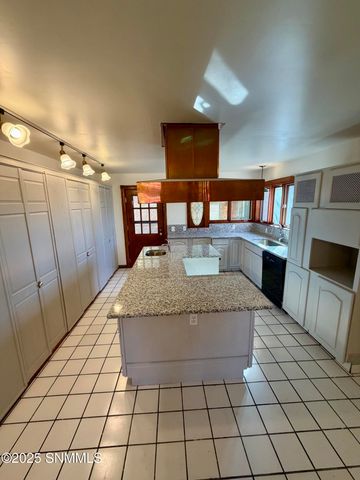 2623 San Andres Dr Drive, Las Cruces, NM 88007