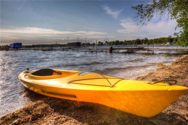 3603 Shoreline Dr, Livonia, NY 14487