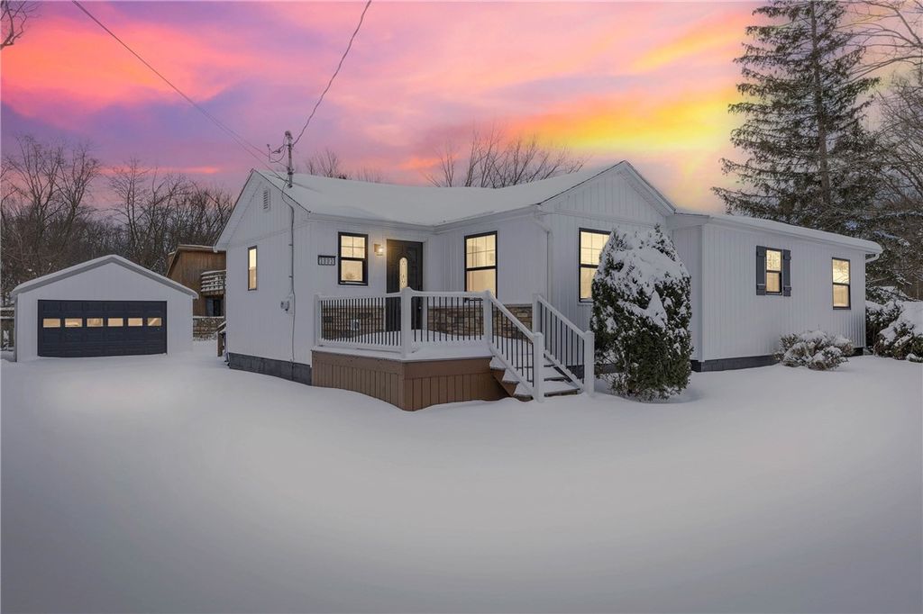 3603 Shoreline Dr, Livonia, NY 14487